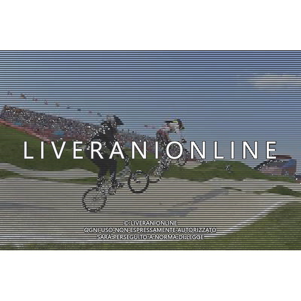 Mariana Pajon (Columbia) winner of the Gold medal leads Sarah Walker (New Zealand) Silver medalist in the women\'s BMX event at the Olympic Games. BMX Track, Olympic Park, Stratford. London ©photoshot/Agenzia Aldo Liverani Sas - ITALY ONLY - GIOCHI OLIMPICI, OLIMPIADI LONDRA 2012