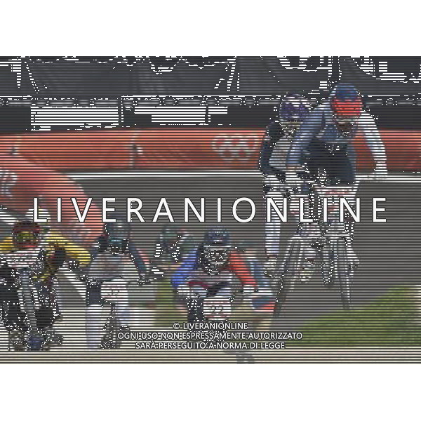 Riders compete in the BMX event at the Olympic Games. BMX Track, Olympic Park, Stratford. London ©photoshot/Agenzia Aldo Liverani Sas - ITALY ONLY - GIOCHI OLIMPICI, OLIMPIADI LONDRA 2012