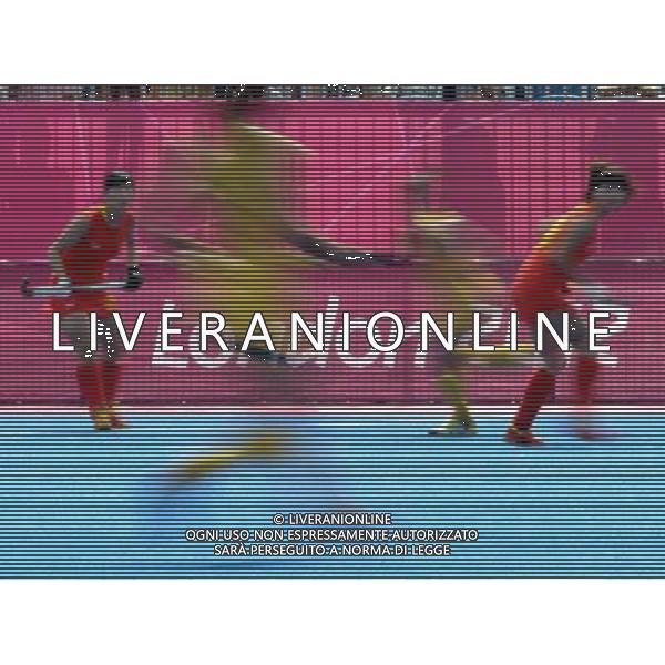 (120810) -- LONDON, Aug. 10, 2012 () -- Players compete during women\'s hockey classification 5th-6th match between China and Australia, at London 2012 Olympic Games in London, Britain, on August 10, 2012. Australia won 2-0. (/Guo Yong) (nxl) ©photoshot/Agenzia Aldo Liverani Sas - ITALY ONLY - GIOCHI OLIMPICI, OLIMPIADI LONDRA 2012