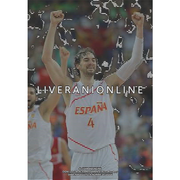 (120810) -- LONDON, Aug. 10, 2012 () -- Pau Gasol of Spain celebrates scoring during the men\'s basketball semifinal match between Spain and Russia at London 2012 Olympic Games, London, Britain, Aug. 10, 2012. Spain won the match 67-59 and advanced to the final. (/Meng Yongmin) ©photoshot/Agenzia Aldo Liverani Sas - ITALY ONLY - GIOCHI OLIMPICI, OLIMPIADI LONDRA 2012