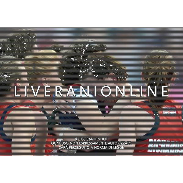 (120810) -- LONDON, Aug. 10, 2012 () -- Players of Britain celebrate after winning the women\'s hockey bronze medal match between New Zealand and Britain at London 2012 Olympic Games, London, Britain, Aug. 10, 2012. Britain won the match 3-1 and claimed the bronze medal of the event. (/Wang Yuguo) ©photoshot/Agenzia Aldo Liverani Sas - ITALY ONLY - GIOCHI OLIMPICI, OLIMPIADI LONDRA 2012