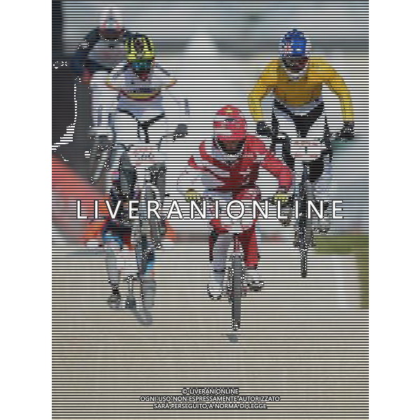 (120810) -- LONDON, Aug. 10, 2012 () -- Gold medalist Maris Strombergs of Latvia (C), silver medalist Sam Willoughby of Australia (R) and bronze medalist Carlos Mario Oquendo Zabala of Colombia (L) compete in men\'s cycling BMX competition, at London 2012 Olympic Games in London, Britain, on August 10, 2012. (/Li Ga) (nxl) ©photoshot/Agenzia Aldo Liverani Sas - ITALY ONLY - GIOCHI OLIMPICI, OLIMPIADI LONDRA 2012