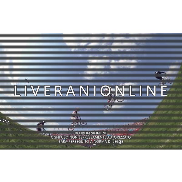 (120810) -- LONDON, Aug. 10, 2012 () -- Carlos Mario Oquendo Zabala of Colombia (2nd R) compete in men\'s cycling BMX competition, at London 2012 Olympic Games in London, Britain, on August 10, 2012. Carlos Mario Oquendo Zabala of Colombia won bronze medal. (/Li Ga) (nxl) ©photoshot/Agenzia Aldo Liverani Sas - ITALY ONLY - GIOCHI OLIMPICI, OLIMPIADI LONDRA 2012