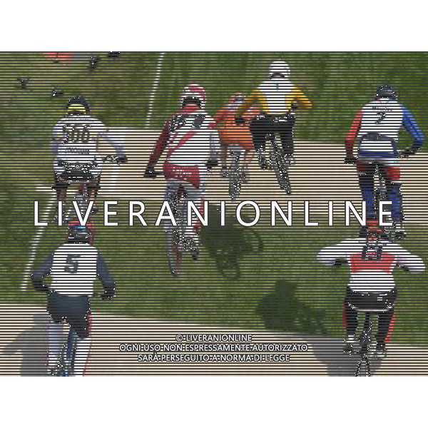 (120810) -- LONDON, Aug. 10, 2012 () -- Riders compete during men\'s cycling BMX competition, at London 2012 Olympic Games in London, Britain, on August 10, 2012. Maris Strombergs of Latvia won gold medal. (/Yang Zongyou) (nxl) ©photoshot/Agenzia Aldo Liverani Sas - ITALY ONLY - GIOCHI OLIMPICI, OLIMPIADI LONDRA 2012