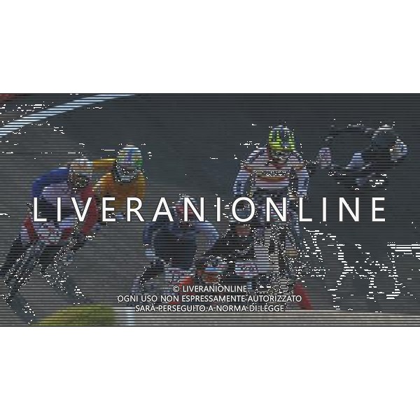 (120810) -- LONDON, Aug. 10, 2012 () -- Mariana Pajon of Colombia (No.5) competes during women\'s cycling BMX competition, at London 2012 Olympic Games in London, Britain, on August 10, 2012. Mariana Pajon of Colombia won gold medal. (/Cheng Min) (nxl) ©photoshot/Agenzia Aldo Liverani Sas - ITALY ONLY - GIOCHI OLIMPICI, OLIMPIADI LONDRA 2012