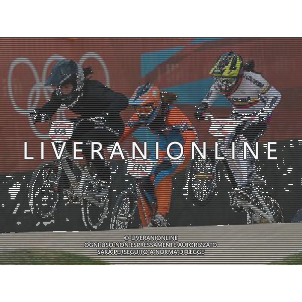 (120810) -- LONDON, Aug. 10, 2012 () -- Mariana Pajon of Colombia (No.5) competes during women\'s cycling BMX competition, at London 2012 Olympic Games in London, Britain, on August 10, 2012. Mariana Pajon of Colombia won gold medal. (/Yang Zongyou) (nxl) ©photoshot/Agenzia Aldo Liverani Sas - ITALY ONLY - GIOCHI OLIMPICI, OLIMPIADI LONDRA 2012