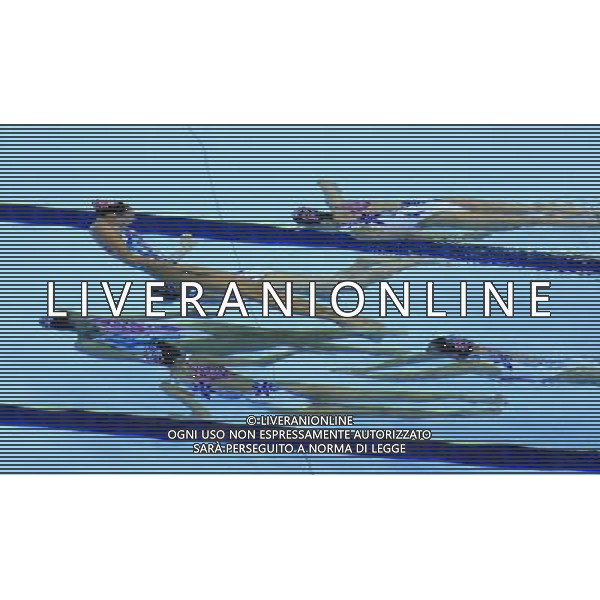 (120810) -- LONDON, Aug. 10, 2012 () -- Members of the Chinese team perform during women\'s Synchronised Swimming teams free routine competition, at London 2012 Olympic Games in London, Britain, on August 10, 2012. The Chinese team won silver medal. (/Ren Zhenglai) (nxl) ©photoshot/Agenzia Aldo Liverani Sas - ITALY ONLY - GIOCHI OLIMPICI, OLIMPIADI LONDRA 2012