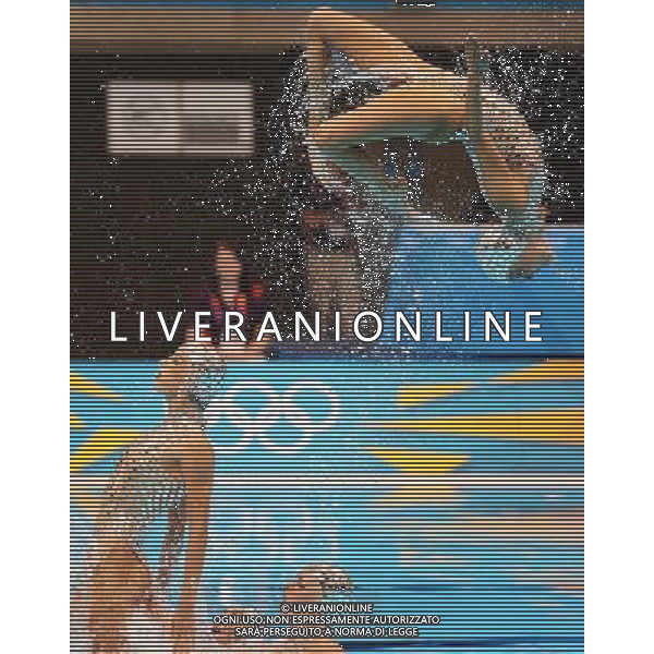 (120810) -- LONDON, Aug. 10, 2012 () -- Members of the Spanish team perform during women\'s Synchronised Swimming teams free routine competition, at London 2012 Olympic Games in London, Britain, on August 10, 2012. The Spanish team won bronze medal. (/Wu Xiaoling) (nxl) ©photoshot/Agenzia Aldo Liverani Sas - ITALY ONLY - GIOCHI OLIMPICI, OLIMPIADI LONDRA 2012