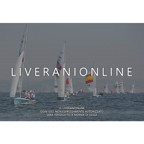 (120810) -- WEYMOUTH, Aug. 10, 2012 () -- Athletes compete in 470 women competition of sailing event, at London 2012 Olympic Games in Weymouth and Portland, Britain, August 10, 2012. Jo Aleh/Olivia Powrie of New Zealand won gold medal. (/Zeng Yi) (zgp) ©photoshot/Agenzia Aldo Liverani Sas - ITALY ONLY - GIOCHI OLIMPICI, OLIMPIADI LONDRA 2012