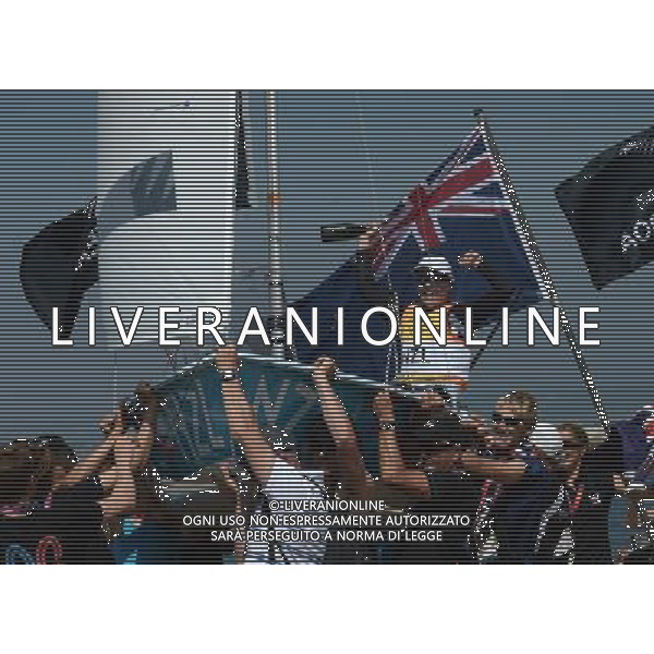 (120810) -- WEYMOUTH, Aug. 10, 2012 () -- Jo Aleh of New Zealand celebrate after 470 women competition of sailing event, at London 2012 Olympic Games in Weymouth and Portland, Britain, August 10, 2012. Jo Aleh/Olivia Powrie of New Zealand won gold medal. (/Zeng Yi) (zgp) ITALY ONLY - GIOCHI OLIMPICI, OLIMPIADI LONDRA 2012