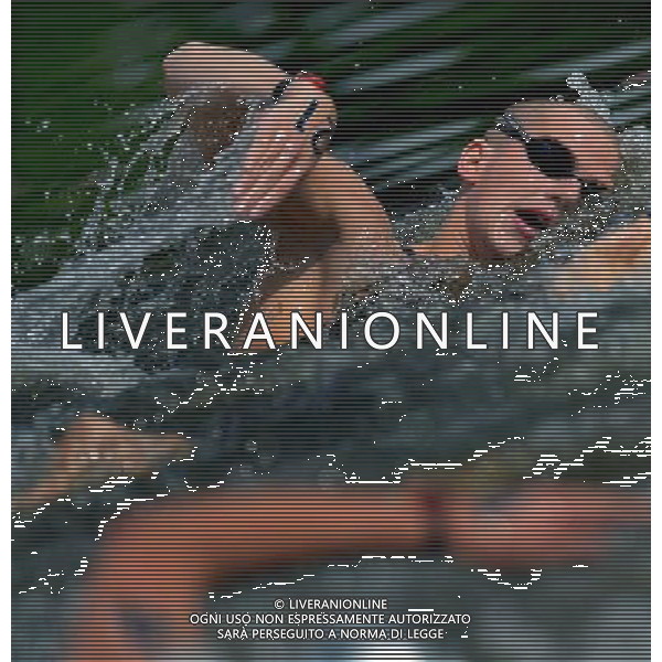 (120810) -- LONDON, Aug. 10, 2012 () -- Thomas Lurz of Germany competes in men\'s swimming 10km marathon, at London 2012 Olympic Games in London, Britain, on August 10, 2012. Thomas Lurz of Germany won silver medal. (/Chen Xiaowei) (nxl) ITALY ONLY - GIOCHI OLIMPICI, OLIMPIADI LONDRA 2012