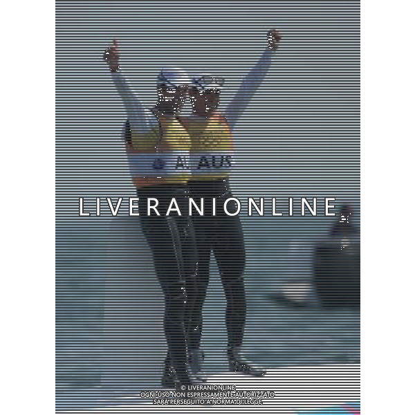 (120810) -- WEYMOUTH, Aug. 10, 2012 () -- Mathew Belcher (R)/Malcolm Page of Australia celebrate after 470 men competition of sailing event, at London 2012 Olympic Games in Weymouth and Portland, Britain, August 10, 2012. Mathew Belcher/Malcolm Page of Australia won gold medal. Luke Patience/Stuart Bithell of Britain won silver medal. (/Zeng Yi) (zgp) ITALY ONLY - GIOCHI OLIMPICI, OLIMPIADI LONDRA 2012