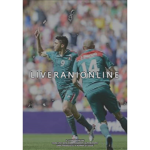 (120811) -- LONDON, Aug. 11, 2012 () -- Mexican players celebrate after scoring a goal during men\'s football gold medal match between Brazil and Mexico, at London 2012 Olympic Games in London, Britain, on August 11, 2012. Mexico won 2-1. (/Qi Heng) (nxl) ITALY ONLY - GIOCHI OLIMPICI, OLIMPIADI LONDRA 2012