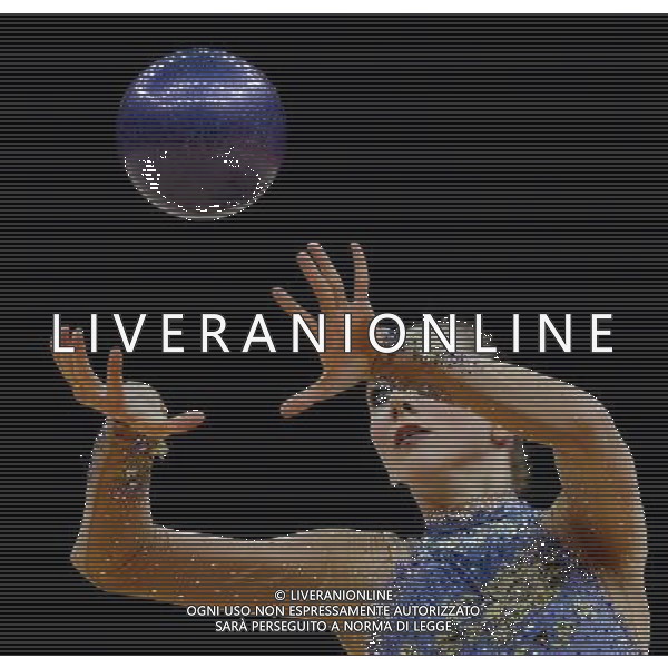 (120811) -- LONDON, Aug. 11, 2012 () -- Liubou Charkashyna of Belarus competes in gymnastics rhythmic individual all-around event, at London 2012 Olympic Games in London, Britain, on August 11, 2012. Liubou Charkashyna won bronze medalist. (/Tao Xiyi)(zgp) ITALY ONLY - GIOCHI OLIMPICI, OLIMPIADI LONDRA 2012