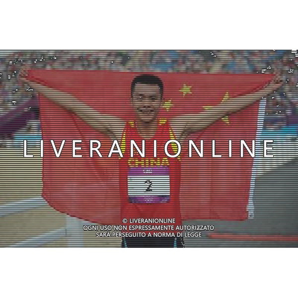 (120811) -- LONDON, Aug. 11, 2012 () -- Cao Zhongrong of China celebrates after competing in men\'s Modern Pentathlon combined competition, at London 2012 Olympic Games in London, Britain, on August 11, 2012. Cao Zhongrong of China won silver medal. (/Liu Dawei) (nxl) ITALY ONLY - GIOCHI OLIMPICI, OLIMPIADI LONDRA 2012