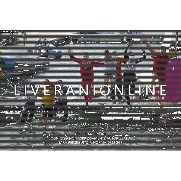 (120811) -- LONDON, Aug. 11, 2012 () -- Members of the Spanish team celebrate after winning in Elliott 6m WMR competition of Sailing event, at London 2012 Olympic Games in Britain, on August 11, 2012. The Spanish team won gold medal. (/Fei Maohua) (nxl) ©PHOTOSHOT/Agenzia Aldo Liverani Sas - ITALY ONLY - GIOCHI OLIMPICI, OLIMPIADI LONDRA 2012