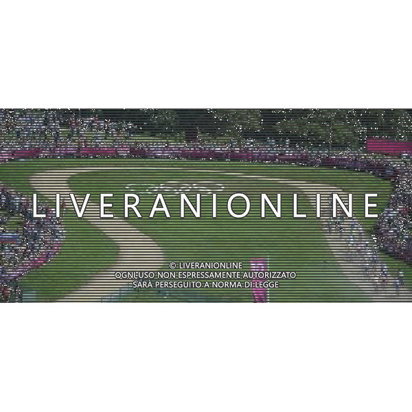 (120811) -- LONDON, Aug. 11, 2012 () -- Cyclists compete in women\'s Cross-country competition of Cycling Mountain Bike event, at London 2012 Olympic Games in London, Britain, on August 11, 2012. Julie Bresset of France won gold medal. (/Li Ga) (nxl) ©PHOTOSHOT/Agenzia Aldo Liverani Sas - ITALY ONLY - GIOCHI OLIMPICI, OLIMPIADI LONDRA 2012