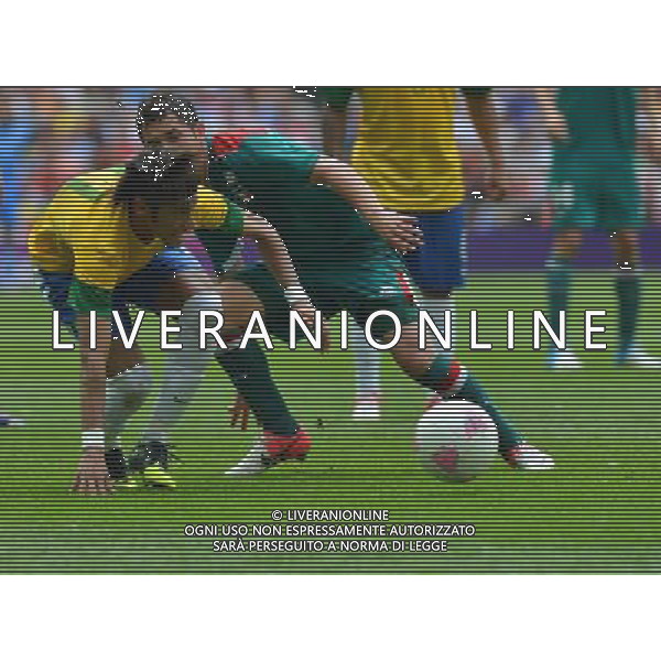 (120811) -- LONDON, Aug. 11, 2012 () -- Players vie for the ball during men\'s football gold medal match between Brazil and Mexico, at London 2012 Olympic Games in London, Britain, on August 11, 2012. Mexico won the match 2-1 and won gold medal. (/Gong Lei) (zgp) ©PHOTOSHOT/Agenzia Aldo Liverani Sas - ITALY ONLY - GIOCHI OLIMPICI, OLIMPIADI LONDRA 2012