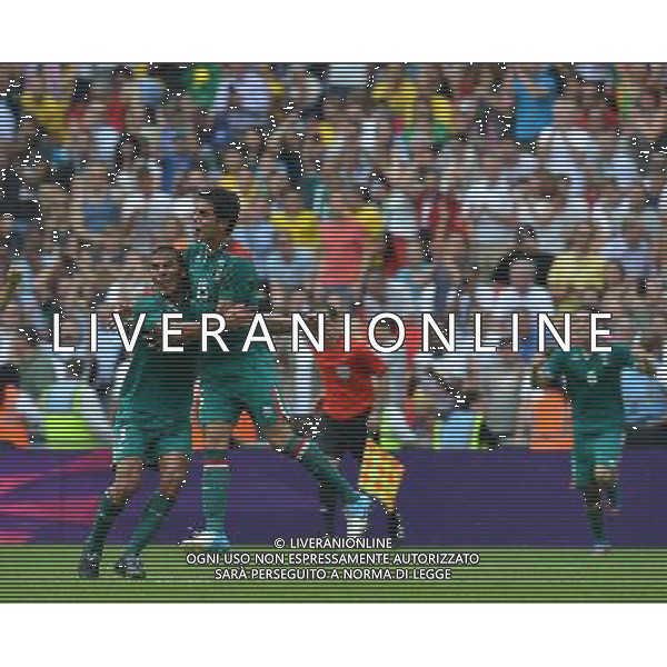 (120811) -- LONDON, Aug. 11, 2012 () -- Mexican players celebrate after men\'s football gold medal match between Brazil and Mexico, at London 2012 Olympic Games in London, Britain, on August 11, 2012. Mexico won the match 2-1 and won gold medal. (/Gong Lei) (zgp) ©PHOTOSHOT/Agenzia Aldo Liverani Sas - ITALY ONLY - GIOCHI OLIMPICI, OLIMPIADI LONDRA 2012