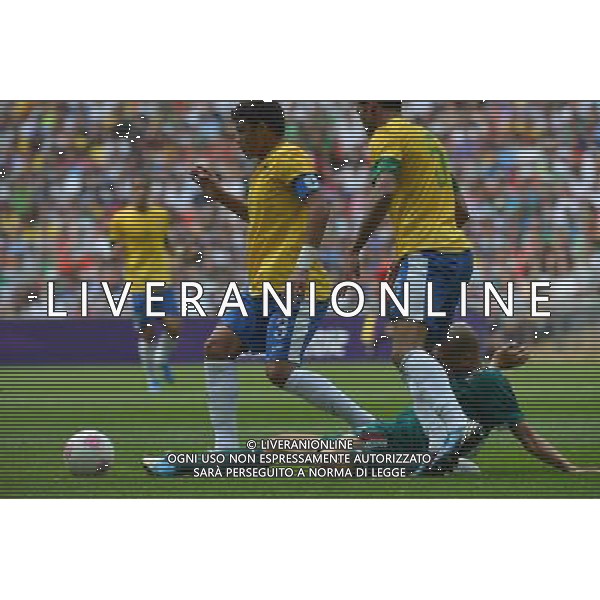 (120811) -- LONDON, Aug. 11, 2012 () -- Silva Thiago (1st L) of Brazil vies for the ball during men\'s football gold medal match between Brazil and Mexico, at London 2012 Olympic Games in London, Britain, on August 11, 2012. (/Gong Lei) (zgp) ©PHOTOSHOT/Agenzia Aldo Liverani Sas - ITALY ONLY - GIOCHI OLIMPICI, OLIMPIADI LONDRA 2012
