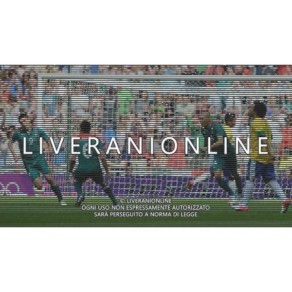 (120811) -- LONDON, Aug. 11, 2012 () -- Mexican players celebrate after scoring a goal during men\'s football gold medal match between Brazil and Mexico, at London 2012 Olympic Games in London, Britain, on August 11, 2012. (/Gong Lei) (nxl) ©PHOTOSHOT/Agenzia Aldo Liverani Sas - ITALY ONLY - GIOCHI OLIMPICI, OLIMPIADI LONDRA 2012