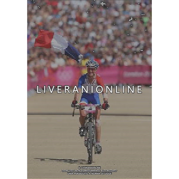 (120811) -- LONDON, Aug. 11, 2012 () -- Julie Bresset of France celebrates after competing in women\'s Cross-country competition of Cycling Mountain Bike event, at London 2012 Olympic Games in London, Britain, on August 11, 2012. Julie Bresset of France won gold medal. (/Wang Shen) (nxl) ©PHOTOSHOT/Agenzia Aldo Liverani Sas - ITALY ONLY - GIOCHI OLIMPICI, OLIMPIADI LONDRA 2012