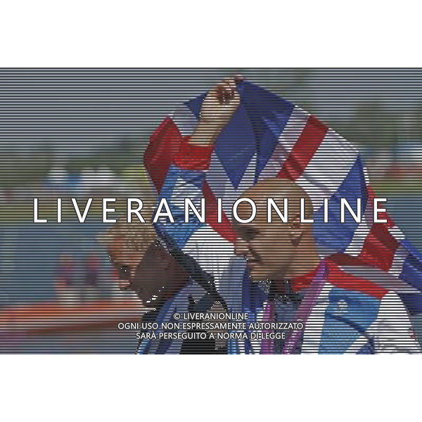 (120811) -- LONDON, Aug. 11, 2012 () -- Bronze medalists Liam Heath and Jon Schofielf of Britain attend victory ceremony of men\'s kayak double (K2) 200m competition of Canoe Sprint event, at London 2012 Olympic Games in London, Britain, on August 11, 2012. (/Shen Bohan) (nxl) ©PHOTOSHOT/Agenzia Aldo Liverani Sas - ITALY ONLY - GIOCHI OLIMPICI, OLIMPIADI LONDRA 2012