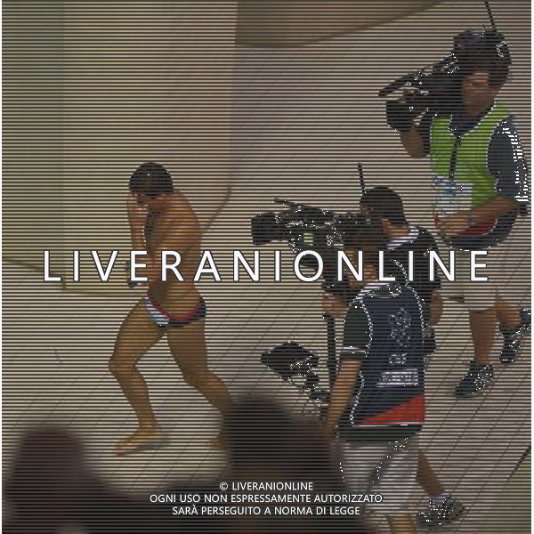 (120811) -- LONDON, Aug. 11, 2012 () -- Thomas Daley of Britain is crowded by cameramen during the men\'s 10m platform final at London 2012 Olympic Games, London, Britain, Aug. 11, 2012. Thomas Daley of Britain won the bronze medal of the event. (/Yang Lei) ©PHOTOSHOT/Agenzia Aldo Liverani Sas - ITALY ONLY - GIOCHI OLIMPICI, OLIMPIADI LONDRA 2012