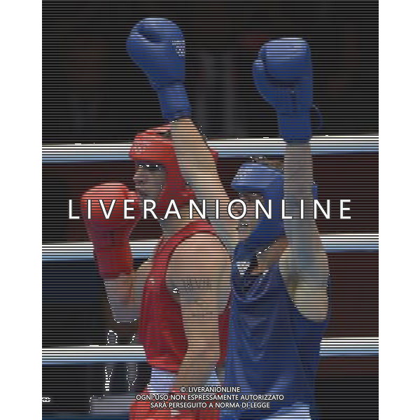 (120811) -- LONDON, Aug. 11, 2012 () -- Luke Campbell of Britain (in blue) competes with John Joe Nevin of Ireland during men\'s boxing bantam (56kg) gold medal match, at London 2012 Olympic Games in London, Britain, on August 11, 2012. Luke Campbell of Britain won gold medal. (/Guo Yong) (nxl) ©PHOTOSHOT/Agenzia Aldo Liverani Sas - ITALY ONLY - GIOCHI OLIMPICI, OLIMPIADI LONDRA 2012