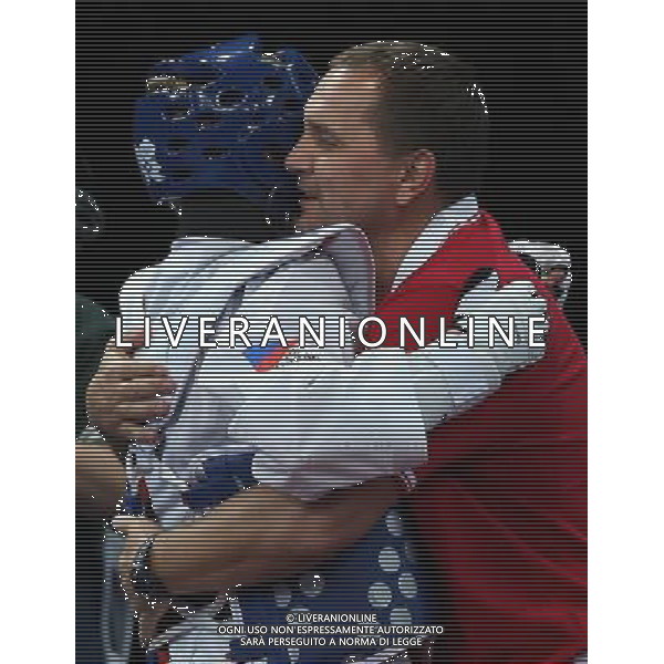 (120811) -- LONDON, Aug. 11, 2012 () -- Anastasia Baryshnikova of Russia celebrates with her coach after winning over Lee In Jong of South Korea during the bronze medal match of women\'s +67kg Taekwondo at London 2012 Olympic Games, London, Britain, Aug. 11, 2012. Anastasia Baryshnikova of Russia won the match and claimed the bronze medal of the event. (/Wang Lili) ©PHOTOSHOT/Agenzia Aldo Liverani Sas - ITALY ONLY - GIOCHI OLIMPICI, OLIMPIADI LONDRA 2012