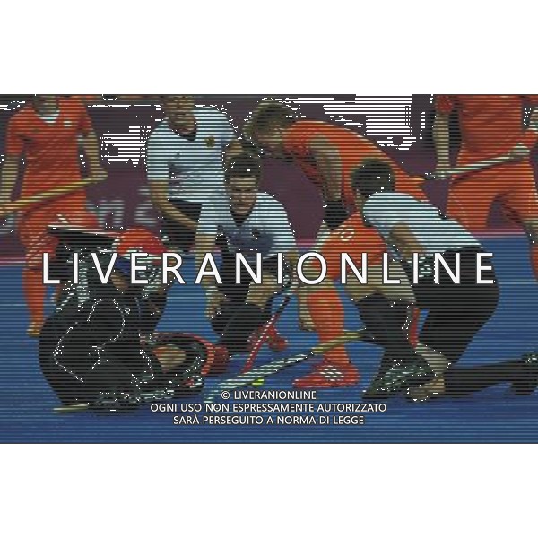 (120811) -- LONDON, Aug. 11, 2012 () --Jaap Stockmann of the Netherlands (L, front) vies for the ball during the gold medal match of men\'s Hockey between the Netherlands and Germany at London 2012 Olympic Games, London, Britain, Aug. 11, 2012. (/Wang Yuguo) ©PHOTOSHOT/Agenzia Aldo Liverani Sas - ITALY ONLY - GIOCHI OLIMPICI, OLIMPIADI LONDRA 2012