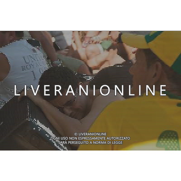 (120812) -- RIO DE JANEIRO, Aug. 12, 2012 () -- A resident reacts as he watches the televised men\'s soccer gold medal match between Mexico and Brazil held at the Wembley Stadium during the London 2012 Olympic Games, in Rio de Janeiro, Brazil, on Aug. 11, 2012. (/AGENCIA ESTADO) (tm) ©PHOTOSHOT/Agenzia Aldo Liverani Sas - ITALY ONLY - GIOCHI OLIMPICI, OLIMPIADI LONDRA 2012