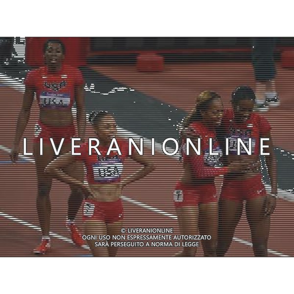 (120811) -- LONDON, Aug. 11, 2012 () -- Runners of U.S. celebrate after women\'s 4x400m relay final at London 2012 Olympic Games, London, Britain, Aug. 11, 2012. The U.S. team won gold medal in this event with 3:16.87. (/Li Gang)(zgp) ©PHOTOSHOT/Agenzia Aldo Liverani Sas - ITALY ONLY - GIOCHI OLIMPICI, OLIMPIADI LONDRA 2012