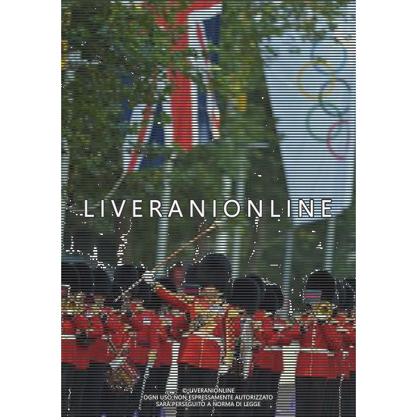 (120811) -- LONDON, Aug. 11, 2012 () -- British Royal Guards perform music before the start of women\'s 20km race walk competition, at London 2012 Olympic Games in London, Britain, on August 11, 2012. (/Gesang Dawa) (nxl) ©PHOTOSHOT/Agenzia Aldo Liverani Sas - ITALY ONLY - GIOCHI OLIMPICI, OLIMPIADI LONDRA 2012