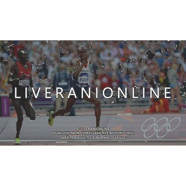 (120811) -- LONDON, Aug. 11, 2012 () -- Mohamed Farah (R) of Britain competes in men\'s 5000m final at London 2012 Olympic Games, London, Britain, Aug. 11, 2012. Mohamed Farah won gold medal with 13:41.66. (/Wang Jianhua)(zgp) ©PHOTOSHOT/Agenzia Aldo Liverani Sas - ITALY ONLY - GIOCHI OLIMPICI, OLIMPIADI LONDRA 2012