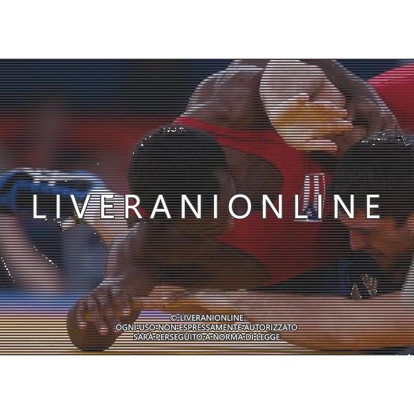 (120811) -- LONDON, Aug. 11, 2012 () -- Sharif Sharifov of Azerbaijan (in blue) competes with Jaime Yusept Espinal of Puerto Rico during men\'s freestyle wrestling 84kg gold medal contest, at London 2012 Olympic Games in London, Britain, on August 11, 2012. Sharif Sharifov of Azerbaijan won gold medal. (/Jin Liwang) (nxl) ©PHOTOSHOT/Agenzia Aldo Liverani Sas - ITALY ONLY - GIOCHI OLIMPICI, OLIMPIADI LONDRA 2012