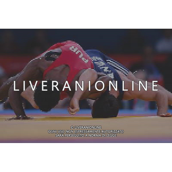 (120811) -- LONDON, Aug. 11, 2012 () -- Sharif Sharifov of Azerbaijan (in blue) competes with Jaime Yusept Espinal of Puerto Rico during men\'s freestyle wrestling 84kg gold medal contest, at London 2012 Olympic Games in London, Britain, on August 11, 2012. Sharif Sharifov of Azerbaijan won gold medal. (/Jin Liwang) (nxl) ©PHOTOSHOT/Agenzia Aldo Liverani Sas - ITALY ONLY - GIOCHI OLIMPICI, OLIMPIADI LONDRA 2012