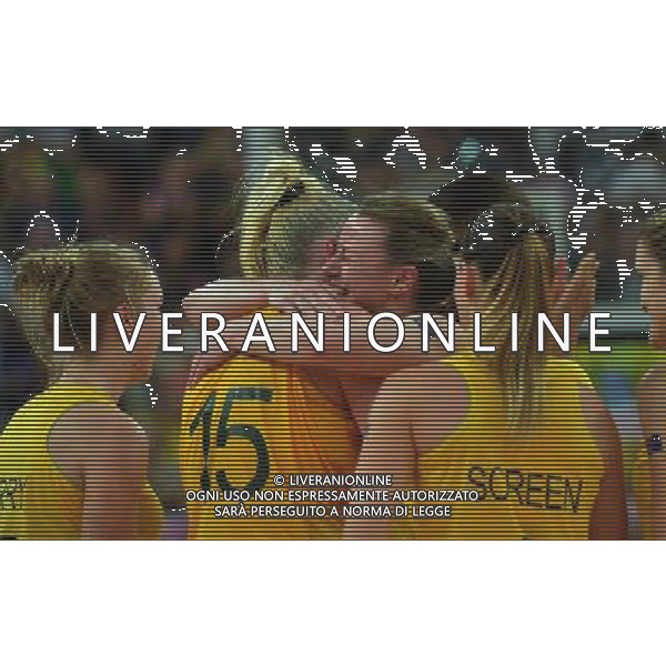 (120811) -- LONDON, Aug. 11, 2012 () -- Australian players celebrate after women\'s basketball bronze medal game between Australia and Russia, at London 2012 Olympic Games in London, Britain, on August 11, 2012. Australia won 83-74. (/Cheng Min) (nxl) ©PHOTOSHOT/Agenzia Aldo Liverani Sas - ITALY ONLY - GIOCHI OLIMPICI, OLIMPIADI LONDRA 2012