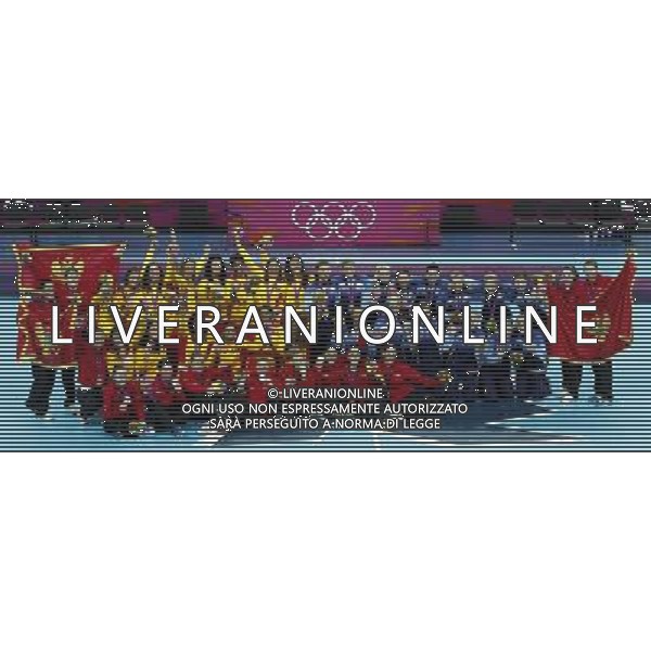(120811) -- LONDON, Aug. 11, 2012 () -- Gold medalists of Norway (blue), silver medalists of Montenegro (red), and bronze medalists of Spain (yellow) pose at awarding ceremony of women\'s handball event, at London 2012 Olympic Games in London, Britain, on August 11, 2012. (/Shen Bohan) (zgp) ©PHOTOSHOT/Agenzia Aldo Liverani Sas - ITALY ONLY - GIOCHI OLIMPICI, OLIMPIADI LONDRA 2012