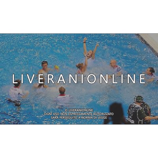 (120811) -- LONDON, Aug. 11, 2012 () -- Thomas Daley of Britain and his teammates jump into the pool to celebrate after the men\'s 10m platform final at London 2012 Olympic Games, London, Britain, Aug. 11, 2012. Daley won bronze medal. (/Tao Xiyi) ©PHOTOSHOT/Agenzia Aldo Liverani Sas - ITALY ONLY - GIOCHI OLIMPICI, OLIMPIADI LONDRA 2012