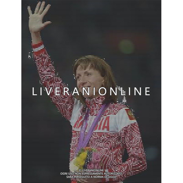 (120811) -- LONDON, Aug. 11, 2012 () -- Gold medalist Mariya Savinova of Russia poses at awarding ceremony of women\'s 800m event at London 2012 Olympic Games, London, Britain, Aug. 11, 2012. (/Wang Jianhua)(zgp) ©PHOTOSHOT/Agenzia Aldo Liverani Sas - ITALY ONLY - GIOCHI OLIMPICI, OLIMPIADI LONDRA 2012