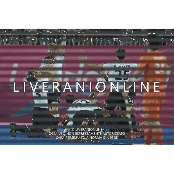 (120811) -- LONDON, Aug. 11, 2012 () -- Players of Germany celebrates after winning the gold medal match of men\'s Hockey between the Netherlands and Germany at London 2012 Olympic Games, London, Britain, Aug. 11, 2012. Germany won the match 2-1 and claimed the gold medal. (/Wang Yuguo) ©PHOTOSHOT/Agenzia Aldo Liverani Sas - ITALY ONLY - GIOCHI OLIMPICI, OLIMPIADI LONDRA 2012
