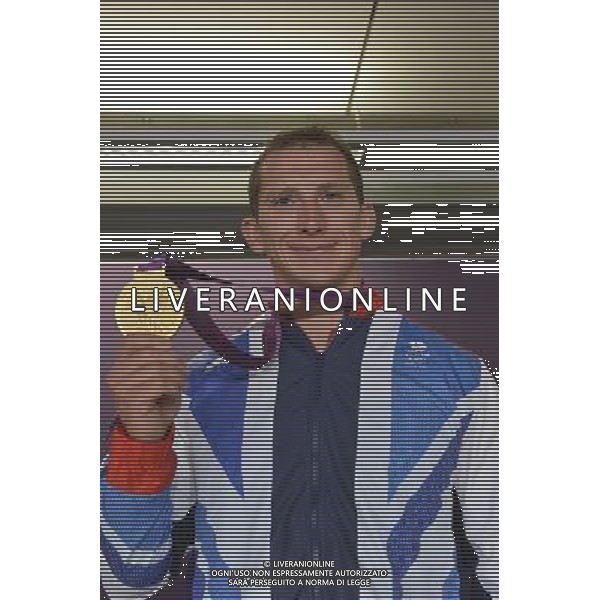 Team GB Delegation Leadership plus TeamGB medalist give end of Olympics Press Conference. Media Press Centre, Olympic Stadium, Olympic Park, Stratford. London : Ed Mckeever Gold medalist, Canoe Sprint Men\'s Kayak Single (K) 200m ©photoshot/Agenzia Aldo Liverani Sas - ITALY ONLY - GIOCHI OLIMPICI, OLIMPIADI LONDRA 2012