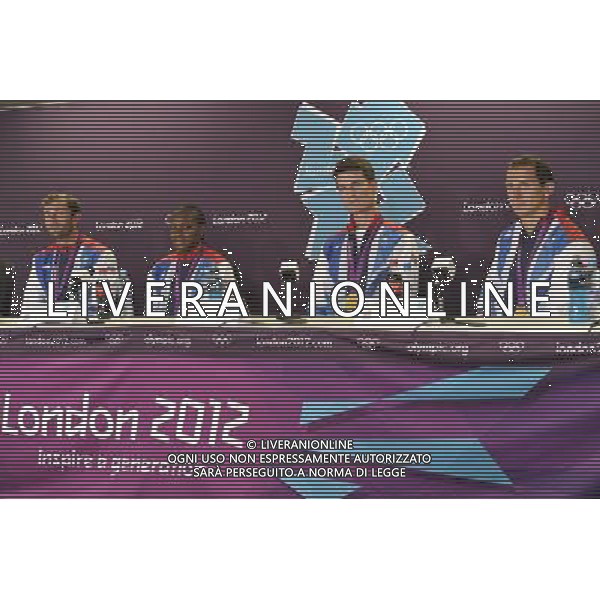 Team GB Delegation Leadership plus TeamGB medalist give end of Olympics Press Conference. Media Press Centre, Olympic Stadium, Olympic Park, Stratford. London : Nick Dempsey Silver medalist, Sailing Men\'s RS-X, Nicola Adams Gold medalist boxing Women\'s Fly (51kg), Pete Wilson Gold medalist, Shooting Men\'s Double Trap, Ed Mckeever Gold medalist, Canoe Sprint Men\'s Kayak Single (K) 200m ©photoshot/Agenzia Aldo Liverani Sas - ITALY ONLY - GIOCHI OLIMPICI, OLIMPIADI LONDRA 2012