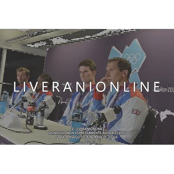 Team GB Delegation Leadership plus TeamGB medalist give end of Olympics Press Conference. Media Press Centre, Olympic Stadium, Olympic Park, Stratford. London : Nick Dempsey Silver medalist, Sailing Men\'s RS-X, Nicola Adams Gold medalist boxing Women\'s Fly (51kg), Pete Wilson Gold medalist, Shooting Men\'s Double Trap, Ed Mckeever Gold medalist, Canoe Sprint Men\'s Kayak Single (K) 200m ©photoshot/Agenzia Aldo Liverani Sas - ITALY ONLY - GIOCHI OLIMPICI, OLIMPIADI LONDRA 2012