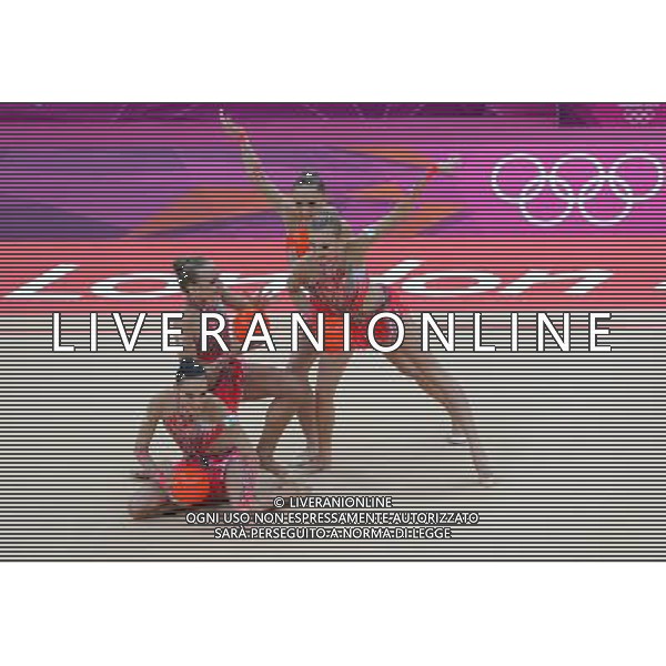 (120812) -- LONDON, Aug. 12, 2012 () -- The Italian team performs during the Group All-Around competition of Gymnastics Rhythmic event, at London 2012 Olympic Games in London, Britain, on August 12, 2012. Italy won bronze medal. (/Li Gang) (nxl) ©photoshot/Agenzia Aldo Liverani Sas - ITALY ONLY - GIOCHI OLIMPICI, OLIMPIADI LONDRA 2012