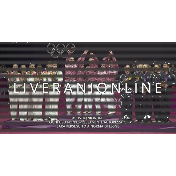 (120812) -- LONDON, Aug. 12, 2012 () -- Gold medalists of the Russian team (C), silver medalists of the Belarusian team (L) and bronze medalists of the Italian team attend victory ceremony of Group All-Around competition of Gymnastics Rhythmic event, at London 2012 Olympic Games in London, Britain, on August 12, 2012. Russia won gold medal. (/Fei Maohua) (nxl) ©photoshot/Agenzia Aldo Liverani Sas - ITALY ONLY - GIOCHI OLIMPICI, OLIMPIADI LONDRA 2012