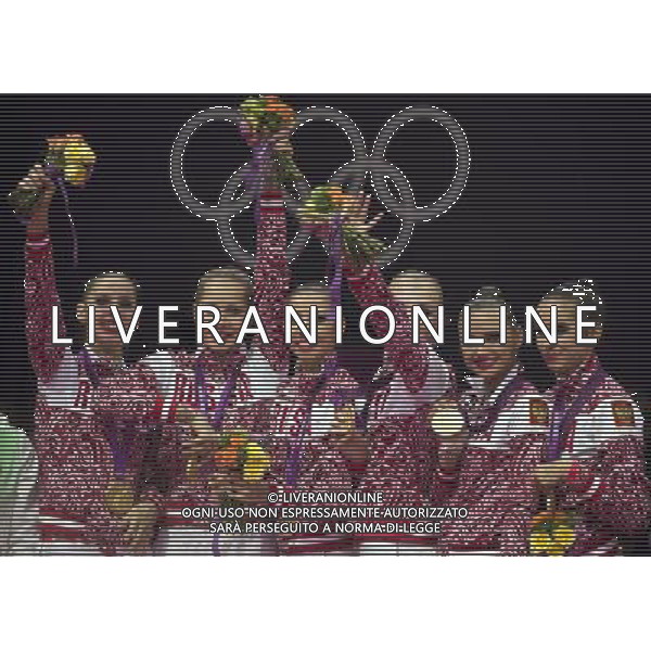 (120812) -- LONDON, Aug. 12, 2012 () -- The Russian team celebrate during victory ceremony of Group All-Around competition of Gymnastics Rhythmic event, at London 2012 Olympic Games in London, Britain, on August 12, 2012. Russia won gold medal. (/Fei Maohua) (nxl) ©photoshot/Agenzia Aldo Liverani Sas - ITALY ONLY - GIOCHI OLIMPICI, OLIMPIADI LONDRA 2012