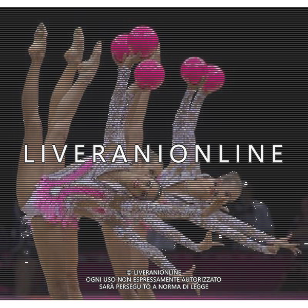(120812) -- LONDON, Aug. 12, 2012 () -- The Russian team performs during the Group All-Around competition of Gymnastics Rhythmic event, at London 2012 Olympic Games in London, Britain, on August 12, 2012. The Russian team won gold medal. (/Fei Maohua) (nxl) ©photoshot/Agenzia Aldo Liverani Sas - ITALY ONLY - GIOCHI OLIMPICI, OLIMPIADI LONDRA 2012