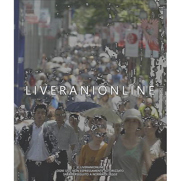 (120813) -- TOKYO, Aug. 13, 2012 () -- Pedestrians walk on a street in Tokyo, Japan, Aug. 13, 2012. Japan\'s economy grew an annualized real 1.4 percent in the April-June quarter, according to the government data released on Monday. The growth, measured by gross domestic product, is a 0.3 percent rise from the January-March quarter, said the report released by the Cabinet Office. (/Kenichiro Seki) (zw) /ALDO LIVERANI SAS-ITALY ONLY - EDITORIAL USE ONLY